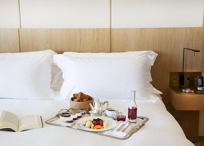 艾克莱里罗莱夏朵精品酒店集团